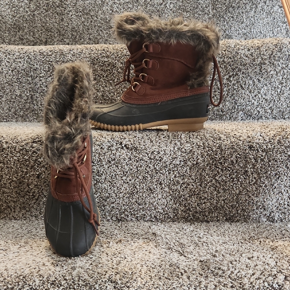 Tommy Hilfiger Brown and Black Winter Boots - EUC